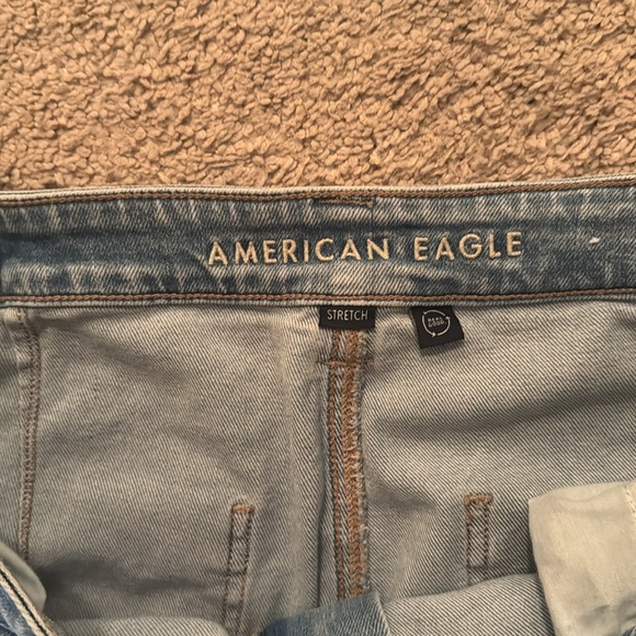 AE Dreamy Drape Stretch Super High-Waisted Cargo
Baggy Wide-Leg Jean size 12 - Picture 3 of 4